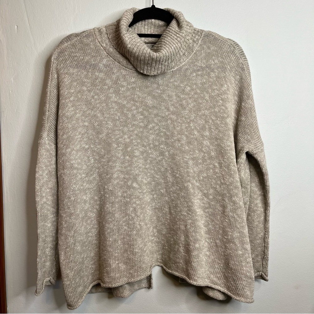 Aerie Open Back Long Sleeve Turtleneck Sweater Taupe Beige VGUC size XS